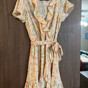 LC Lauren Conrad Floral Ruffle Wrap Dress size medium